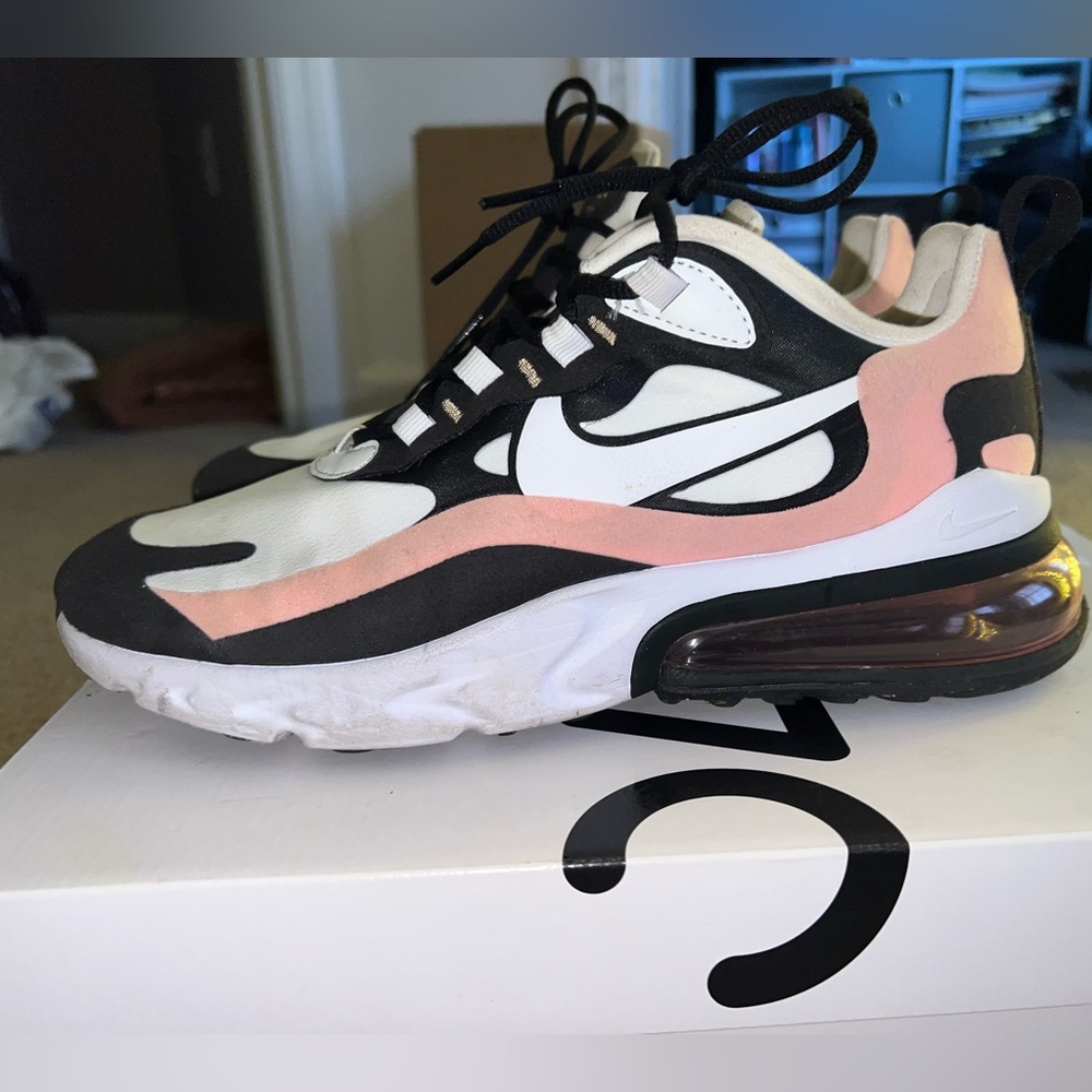 Women’s Air max 270 React